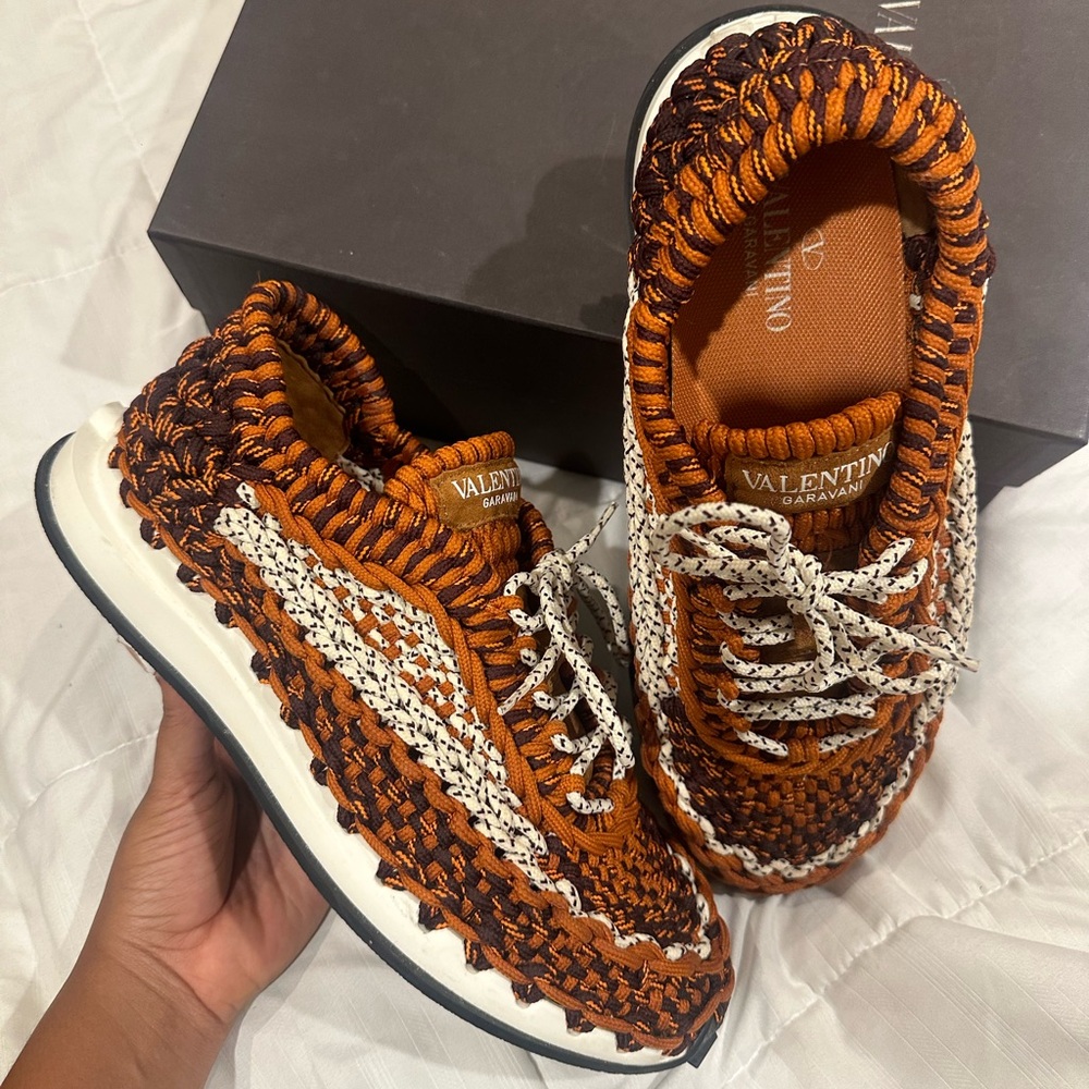 Rare Men’s Valentino rope Sneakers with box